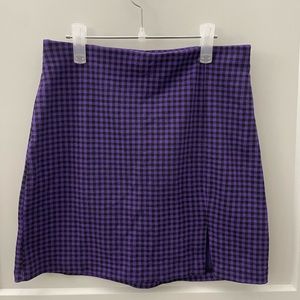 H&M purple plaid mini skirt with slit detail